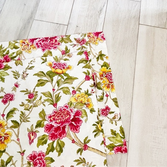 POTTERY BARN Set Of 2 Pink Yellow Peony JACOBEAN Standard Pillow Shams 25” X 31” - Picture 4 of 8